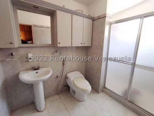 Townhouse En Los Girasoles, La Morita, Prolongacion Aragua. Ljsa 23-27483