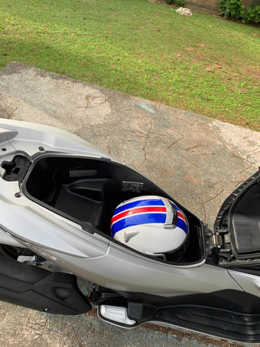Imagem 8 de 12 de Honda Pcx Dlx 2018