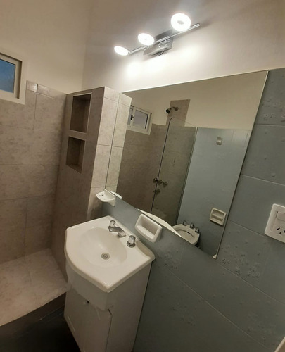 Imagen 7 de 9 de Departamento De 2 Ambientes Todo A Nuevo, Con Patio, En Inmejorable Ubicación, 48 M2
