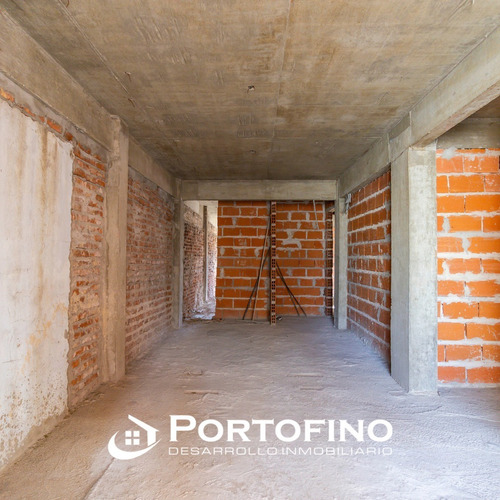 Oportunidad Venta De Cochera En Construcción. España 116, Avellaneda.
