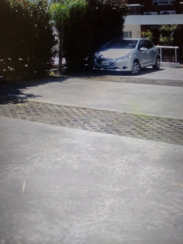Cochera Villa Del Parque Lascano 2600