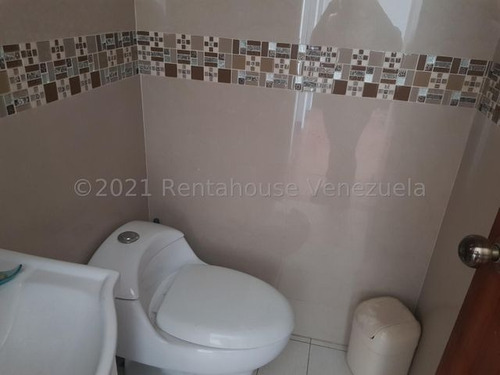 Imagen 14 de 15 de Casa En Venta Los Chorros 22-11947 0414-308-17-31 Dexy-s