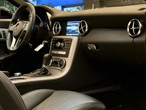 Imagem 10 de 15 de Mercedes Slk250 1.8 Cgi Turbo 2013 32.000km Com Couro