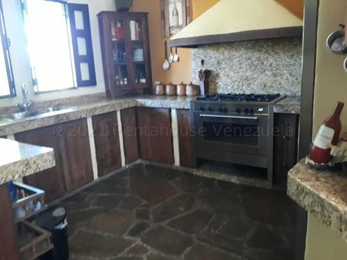 Imagen 7 de 16 de Marol Rentahouse Vende Casa En El Rincon Naguanagua 21-13681