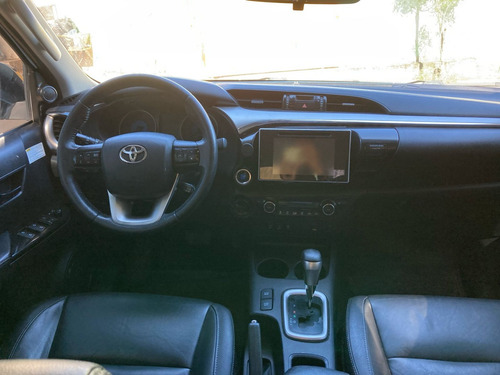 Toyota Hilux 2.8 SRX 4X4 CD 16V DIESEL 4P AUTOMÁTICO