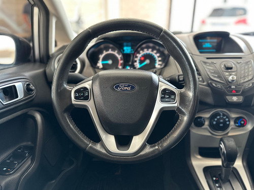 Ford Fiesta Kinetic 1.6 Se Plus Powershift 120cv
