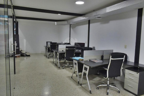 Imagen 8 de 9 de En Venta Galpón Y Oficinas En La Av. Principal De Colinas Del Neveri, Barcelona