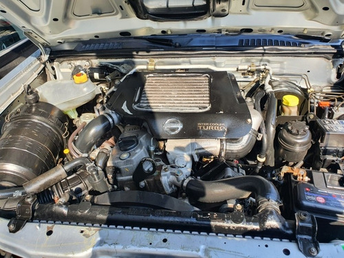 Imagen 5 de 8 de Nissan Frontier 2005 2.8 Se 4x4 Financio (aty Automotores)