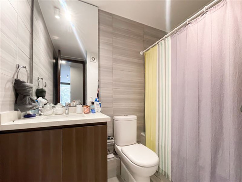 Departamento En Venta De 2 Dorm. En Lo Barnechea