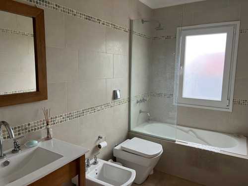 Casa Alquiler Temporario De 4 Dormitorios En Barrio San Alfonso Pilar Del Este Marzo