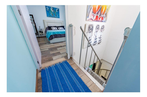 Casa En Venta De Pasillo 2 Dormitorios Echesortu