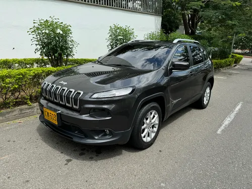 Jeep Cherokee LONGITUDE PLUS 3.2
