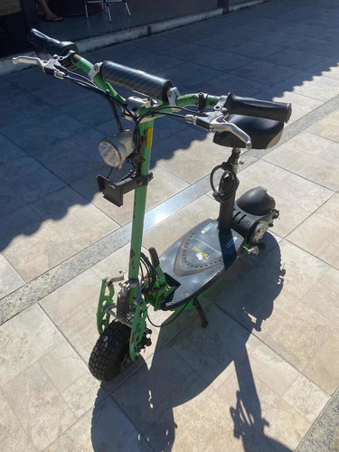 Imagem 3 de 4 de Patinete Elétrico