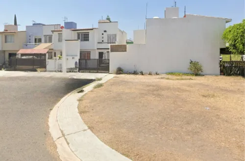Casa En Venta, Recuperación Bancaria, Col. Santuarios Del Cerrito, Correguidora, Queretaro. Laab2