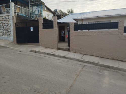 Limache Viejo - Se Arrienda Casa Con 3d, 1b Y E