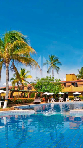 Imagen 2 de 19 de Yohandys Vende Hotel En Chichiriviche Estado Falcon