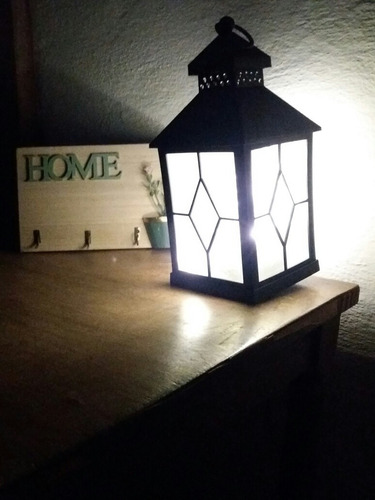 Imagen 3 de 3 de Fanal Con Luz A Pila Y Usb