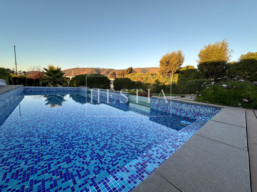 Luminosa Casa En Marbella