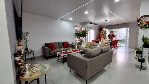 Casa Moderna En Trigal Sur