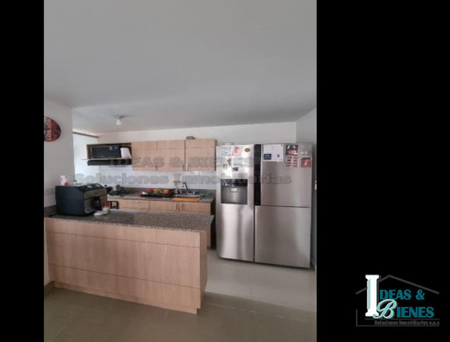 Apartamento En Venta Calle Larga Sabaneta