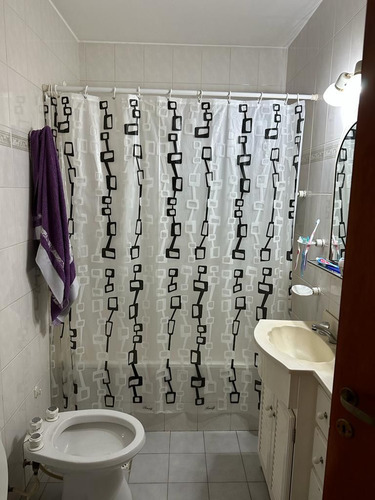 Oport! Venta Casa 4 Dorm, Quincho, Garaje, Patio - Ing. Grun