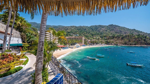 Imagen 9 de 30 de La Mejor Vista En La Playa Mas Hermosa