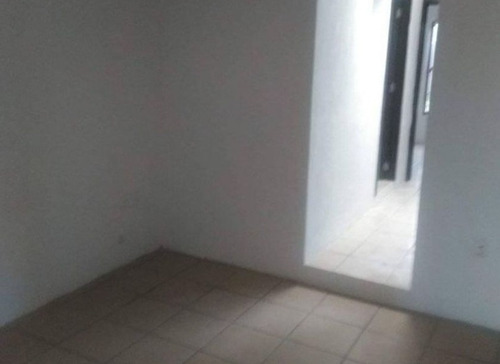 Casa En Venta En Isla Madeira 3022, Residencial La Cruz, Guadalajara, Jalisco . Rab