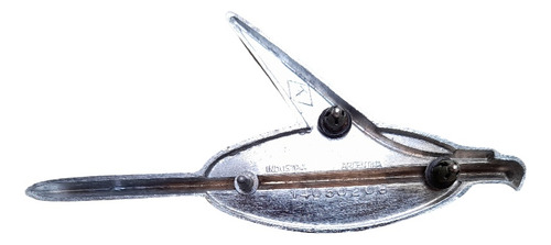 Insignia Metalica Halcon Original De Guantera Ford Falcon 69