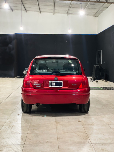 Renault Clio 2.0 Sport