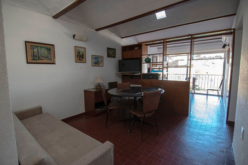 Imagen 5 de 14 de Alquiler Apartamento Rambla Y Parada 15 De Playa Mansa