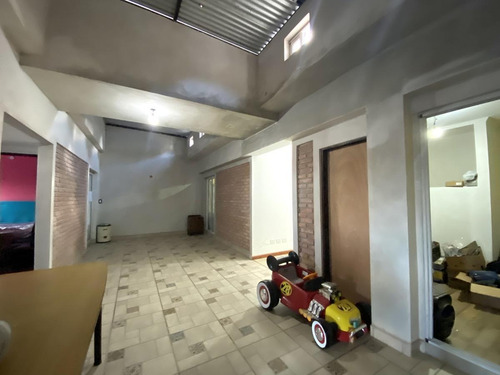 Terreno De 8,66 De Frente - Ideal Para Constructora - Centro