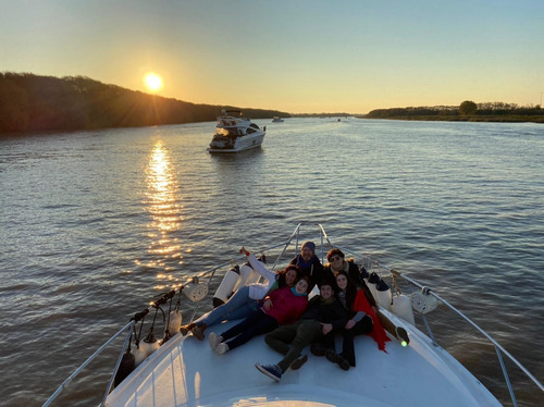 Imagen 6 de 10 de Alquiler De Barco/ Yates Modernos Privados En Tigre/ Delta