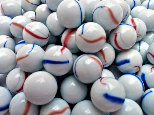 Imagen 2 de 4 de Juegos De Mesa Paq De 100 Canicas 15mm Tipo Perico /lechitas