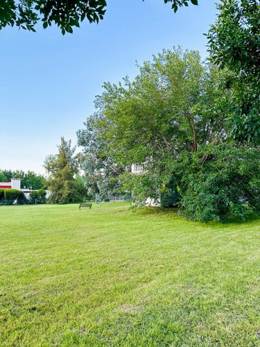 Venta Casa 4 Ambientes En Fincas De San Vicente Chacras