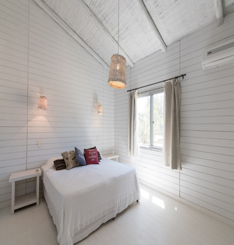 Venta Casa 4 Dormitorios En Suite - Club De Mar (cm82)