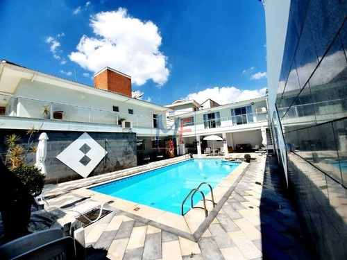 Imagem 3 de 30 de Ref: 13.063 Casa Alto Padrão Localizada No Bairro Jardim Textil, 3 Suítes, Dep. Empregada Com Suíte, Lazer, Móveis Planejados, 3 Vagas, 527 M². - 13063
