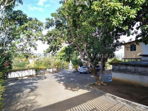 Francisco Rojas Norscia Rentahouse Vende, Terreno Con Granja En Cabudare Sector Tarabana, Via Pedro Y Pablo, 2 4 - 1 7 0 5 0, Ideal Para Invertir Y Disfrutar En Familia!!!