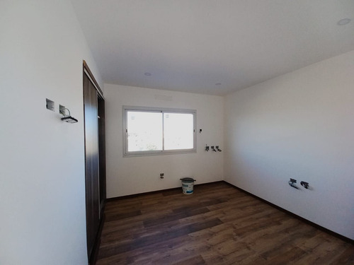 Imagen 19 de 28 de Casa En Venta En San Ramiro - Pilar Del Este