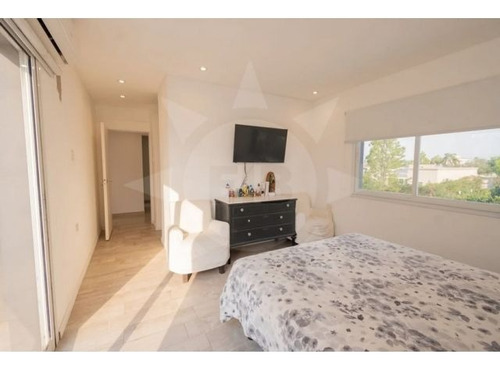 Casa En Venta, 4 Dormitorios, Aires Del Llano