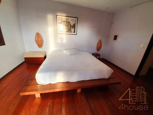 Imagem 15 de 26 de Casa À Venda Em Ponta Das Canas, Florianópolis. Cercada Pela Natureza Com Vista Privilegiada Para O Mar , 315 M², 2 Dormitórios, 1 Suíte E 4 Vagas. - Ca0555
