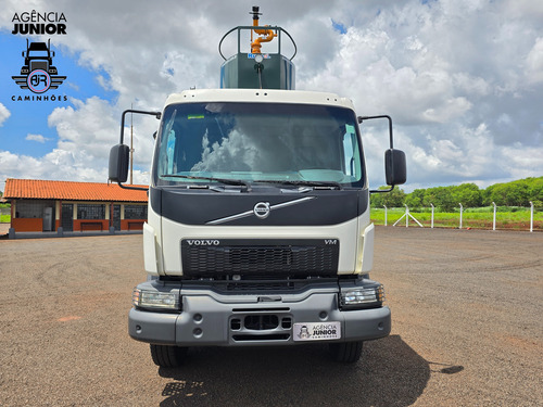 Volvo Vm 330 Ano 2022 Traçado Bombeiro 20.000l Sem Uso.