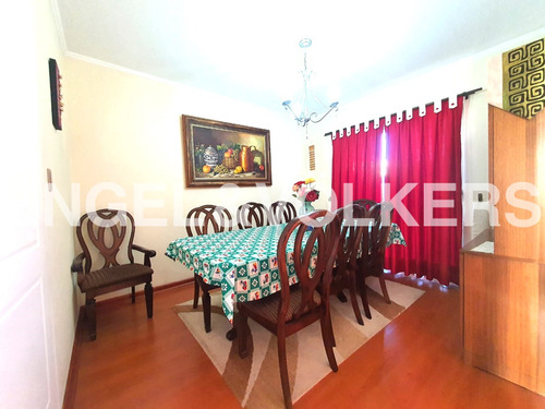 Espaciosa Casa En Venta Lomas Huasi