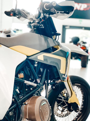 Imagen 2 de 20 de 701 Supermoto Husqvarna Motard (no Ktm)