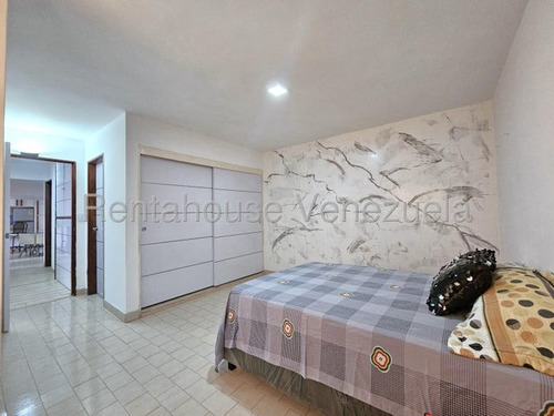 Jean Pavon Tiene Bello Apartamento En Alquiler En El Este De Barquisimeto Lara 8 7 0 9