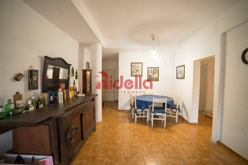Venta De Apartamento 2 Dormitorios En Península, Punta Del Este