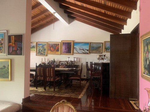Oportunidad De Invertir En Esta Clásica Casa En Venta La Lagunita Country Club Mls-25-309 Mv