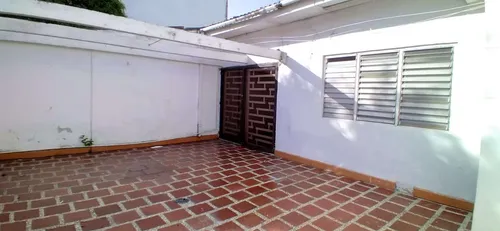 Casa Comercial Muy Amplia Con Excelente Ubicación Cod. 56155