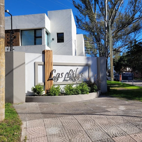 Casa En Venta De 3 Dormitorios C/ Cochera Y Pileta Parque Leloir