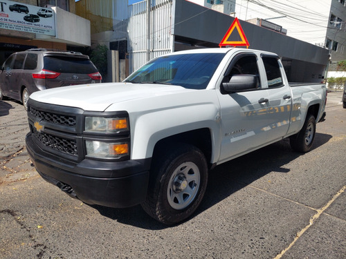 Chevrolet Silverado 4x4 Automatica 8 Cilindros 4 Puertas 