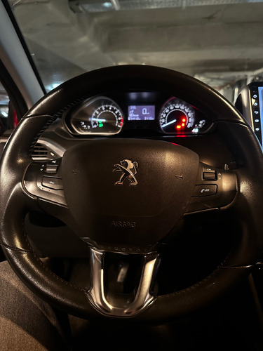 Peugeot 2008 1.6 Feline